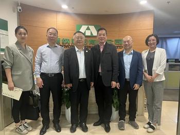 Vice President of CCCME Shi Yonghong visited Wenzhou Donnor Exhibition