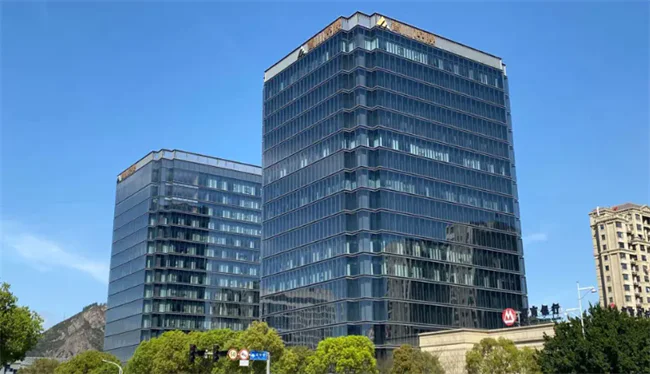 640.webp (1).png 640.webp (1).png