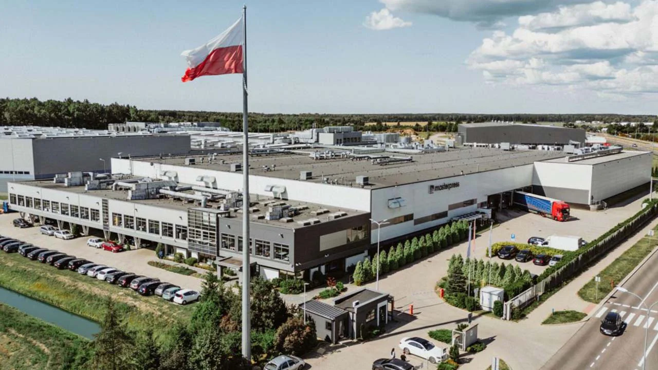 masterpress_0.jpg masterpress_0.jpg