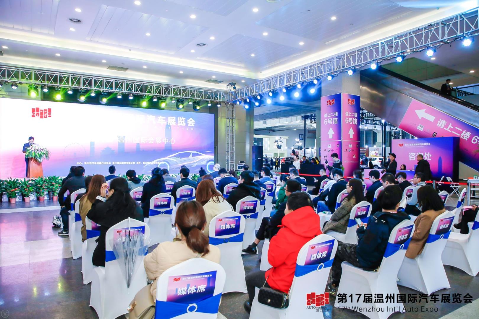vbox6019__YM_7735_100834_small.JPG