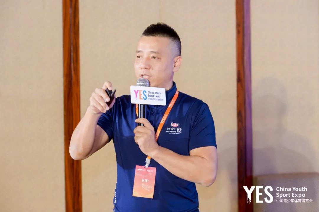 è¶å®è´ç«¥ä¹åå§äºº å½­æ½æ°.jpg