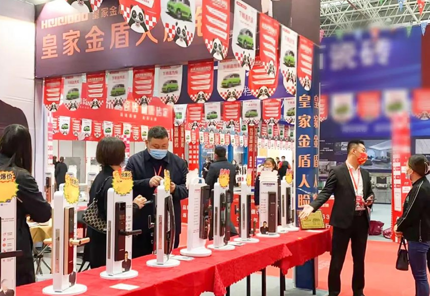 çå®¶éç¾ æ³°å·å®¶åä¼å±ä½.jpg