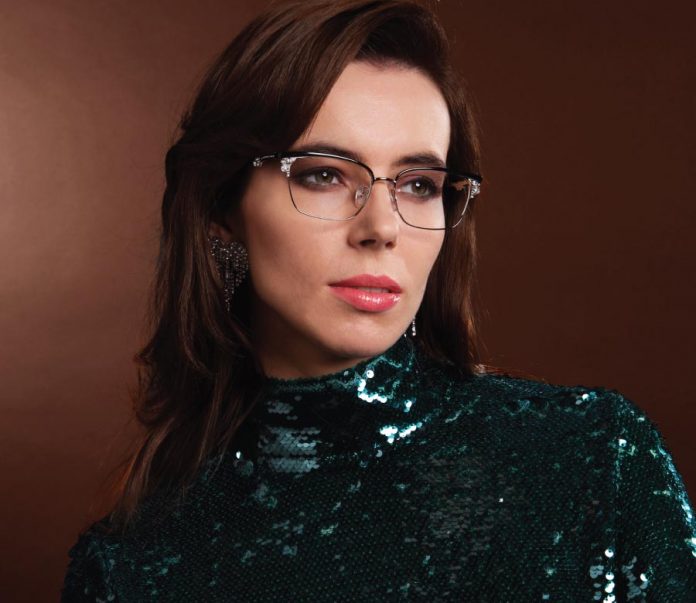 Diva-Eyewear-696x603.jpg