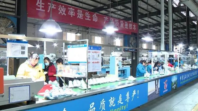 éä¼.webp.jpg