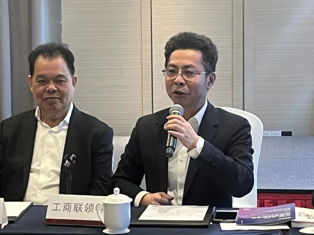 é¢å¯¼åè¨.jpg