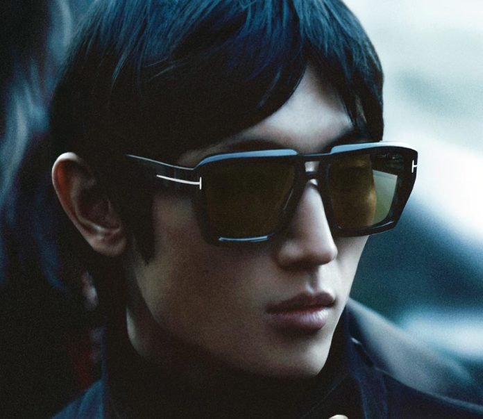 TOM-FORD-EYEWEAR_FW24-696x603.jpg