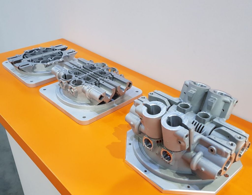 Metal-additive-manufactured-components-from-the-Renishaw-RENAM-500Q-at-AMUG-2018.-Photo-by-Michael-Petch.-1024x792.jpg
