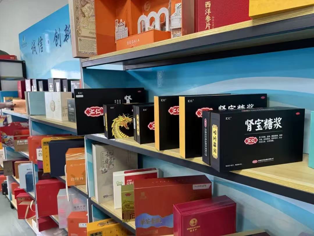爆单！浙江龙港一包装厂火力全开，日产纸盒300万个