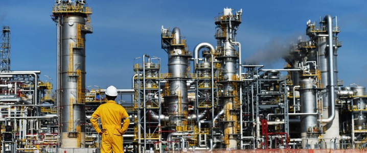 Malaysia’s Petronas Flags Challenges as Profit and Production Slump