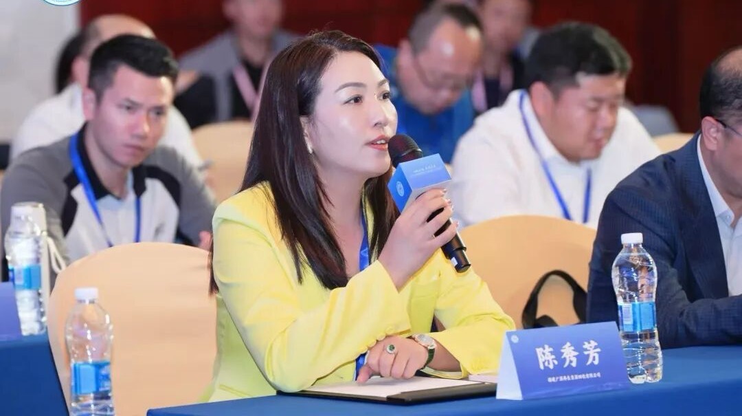 福建女老板收购废纸起家，如今企业年营收800亿