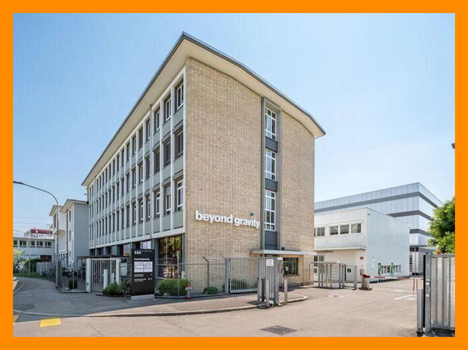 行业并购与合作速递：Safilo、EssilorLuxottica、蔡司光学