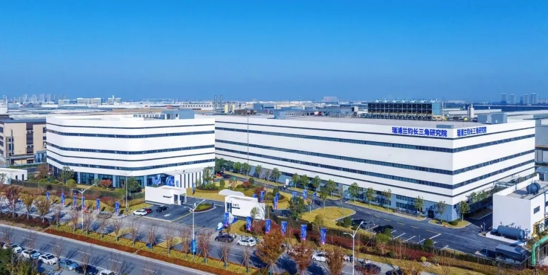 青山集团旗下上市公司，实现首次盈利！扭亏约20亿元