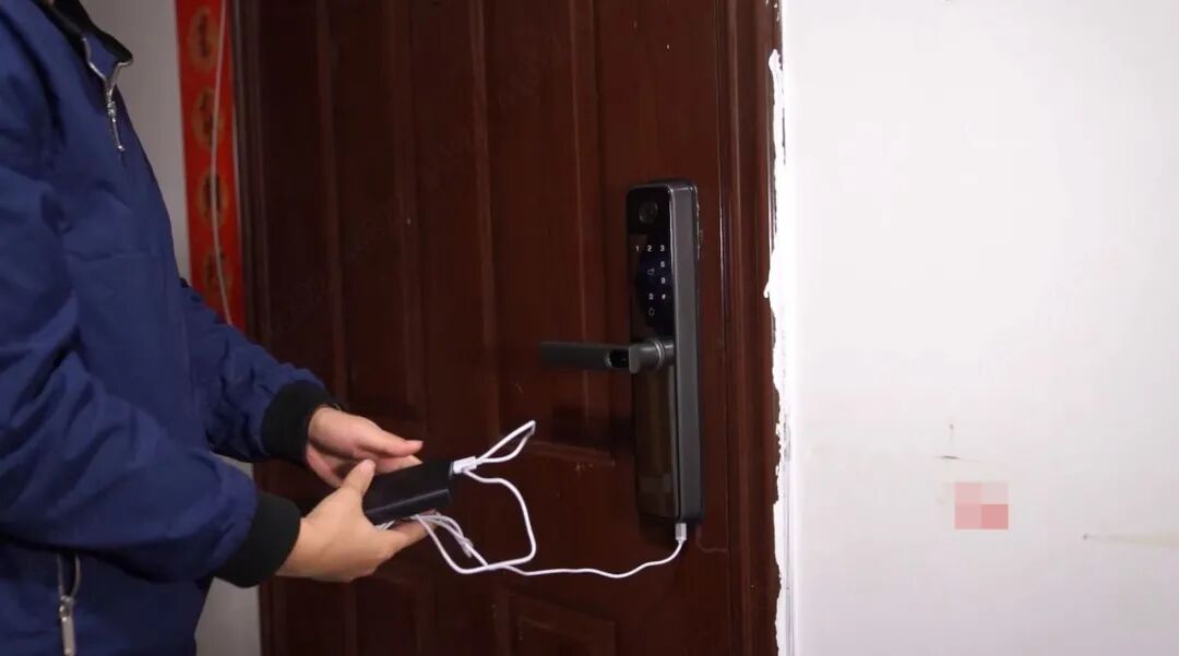 Can a power bank be frequently used to charge the smart lock under non-emergency circumstances?