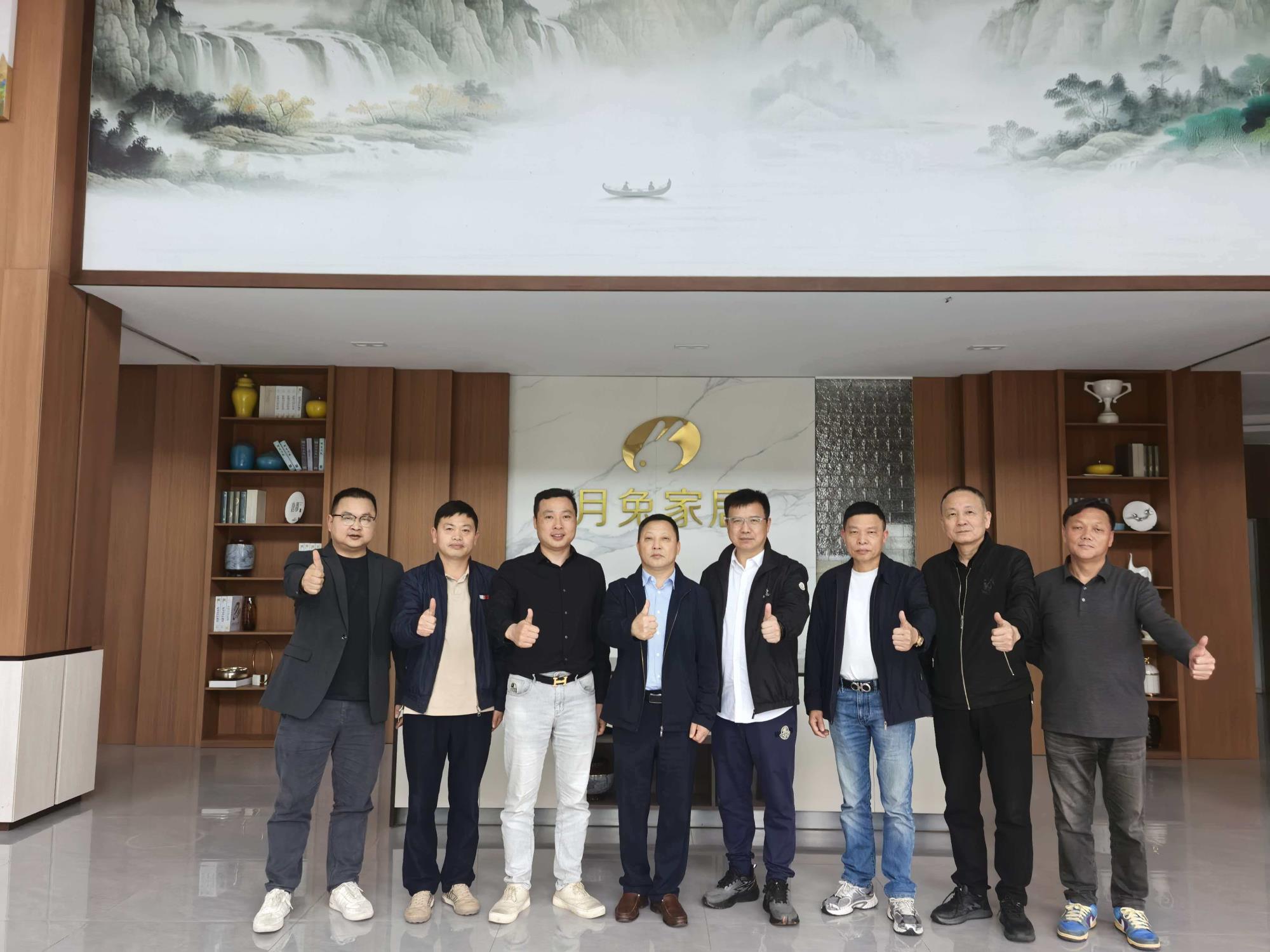 组委会一行到访上饶市定制家居产业商会